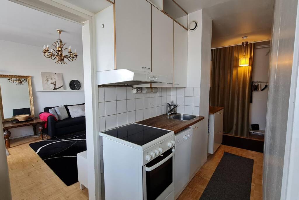 Scandinavian 2-Rooms Apartment City Center Helsinki Exterior photo